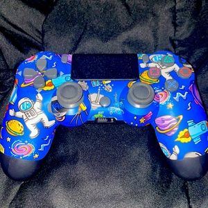Space inspired PS4 controller bought and customized for 150$ selling for 100$
